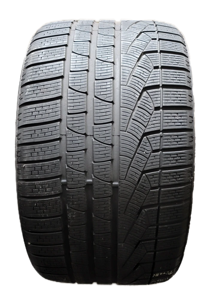 295/30 R19 PIRELLI 2KS ZIMNÍ, vzorek 5,5mm